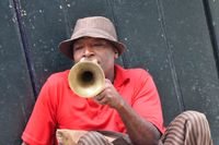 20130428 Havanna Mann spielt Trompete